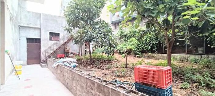 Appartamento trilocale in vendita in Via Santa Maria del Sangue SNC, Aci Catena