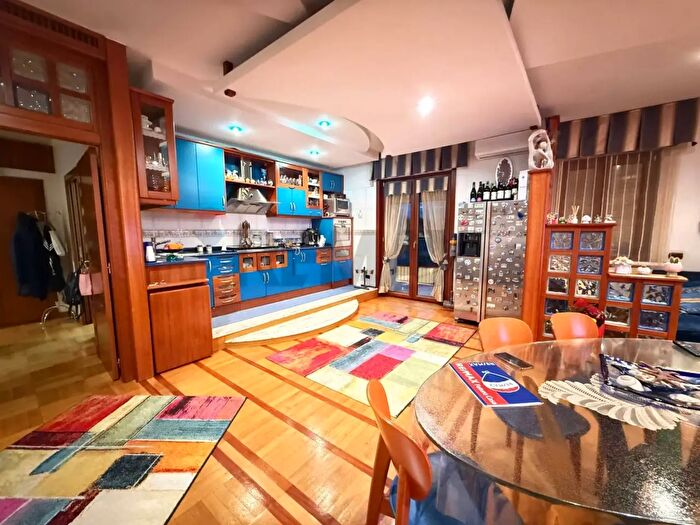 Appartamento trilocale in vendita in Afragola