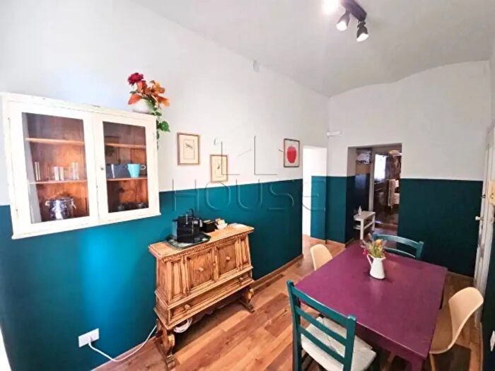 Appartamento quadrilocale in vendita in Loc San Zeno Snc, Arezzo