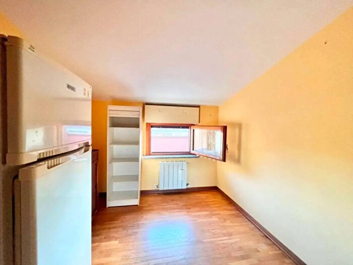 Appartamento trilocale in vendita in Via Tuscania, Perugia