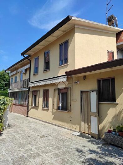 Casa con 5 locali in vendita in Via Po, Campagna Lupia