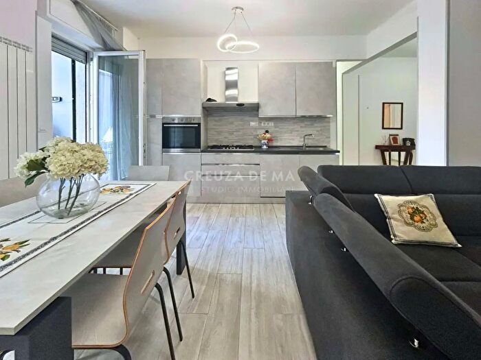 Appartamento quadrilocale in vendita in Via Aurelia Orientale, Rapallo