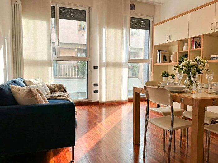 Appartamento monolocale in affitto in Via Galileo Galilei, Porta Nuova, Milano