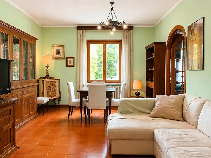 Appartamento con 5 locali in vendita in Siena