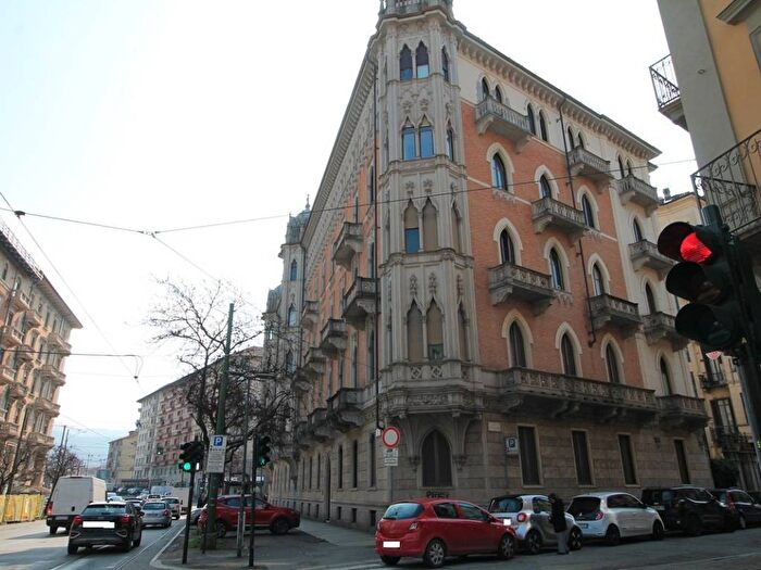 Appartamento con 6 locali in affitto in Corso Germano Sommeiller, San Secondo, Torino