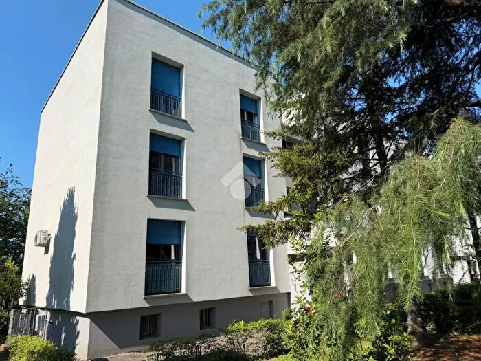 Appartamento trilocale in vendita in Via Ada Negri, Bologna