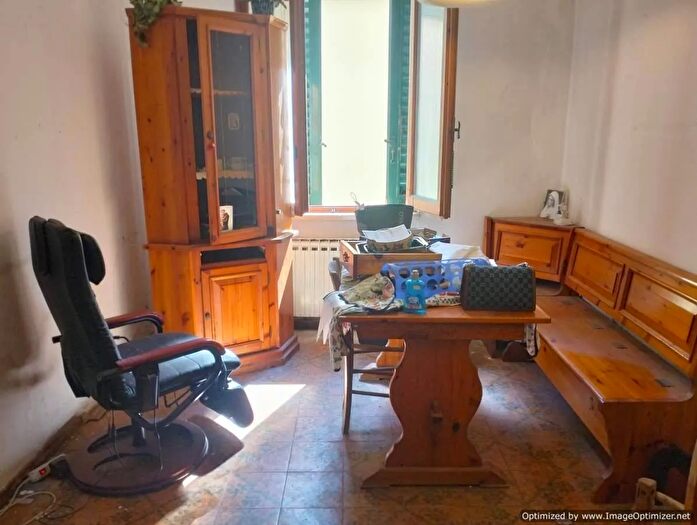 Appartamento con 5 locali in vendita in Via Borgo Baldassarre Paoli Greve in Chianti, Greve In Chianti