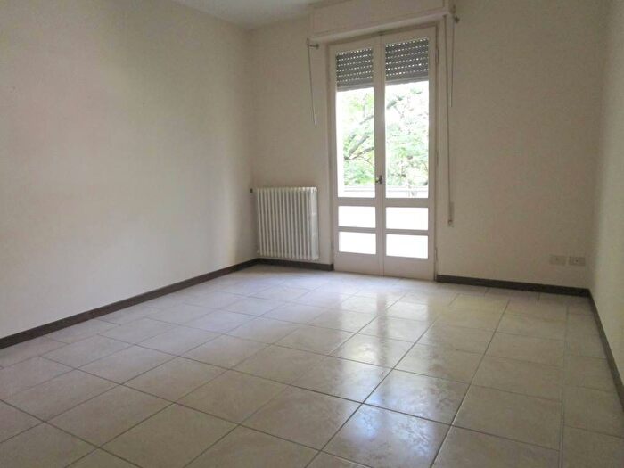 Appartamento quadrilocale in affitto in Clinica Piacenza, Piacenza