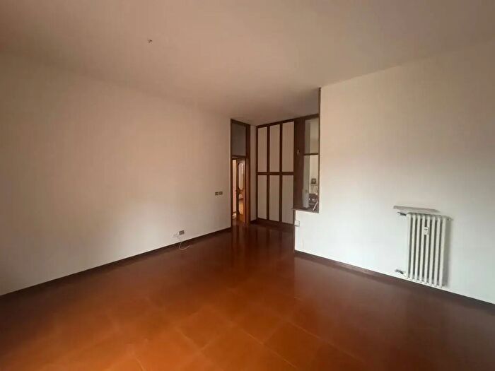 Appartamento trilocale in vendita in Via Mascagni, Reggio Emilia