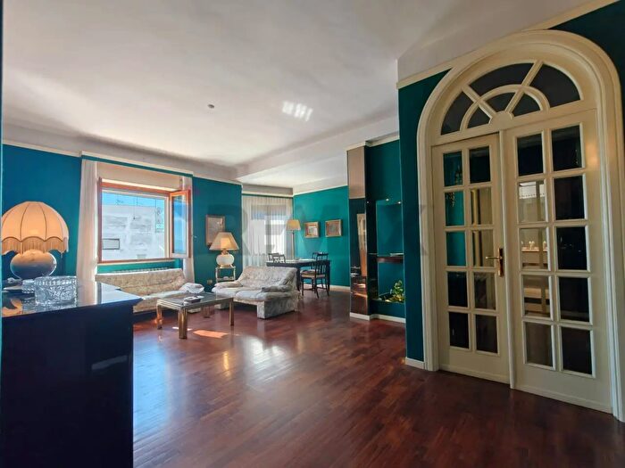 Appartamento con 5 locali in affitto in Via Mozzillo Iaccarino, Manfredonia