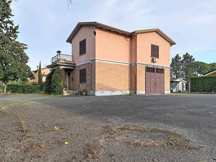 Appartamento quadrilocale in vendita in Via dei Girasoli, Montelibretti