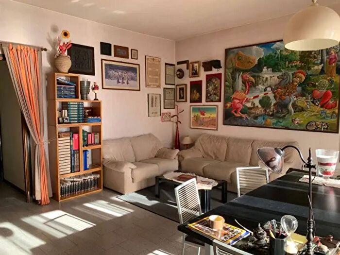 Casa con 6 locali in vendita in Piazza Fratelli Savio, Alice Castello