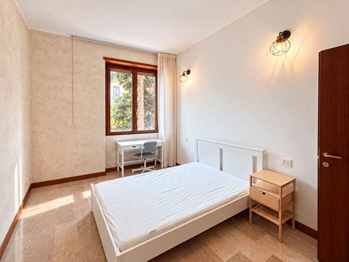 Appartamento con 5 locali in affitto in Viale Sarca, Prato Centenaro, Milano
