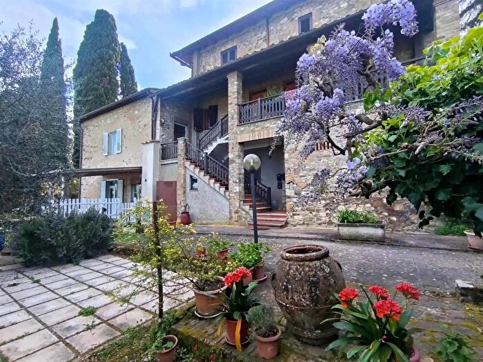 Appartamento trilocale in vendita in Strada di Linari, Barberino Tavarnelle