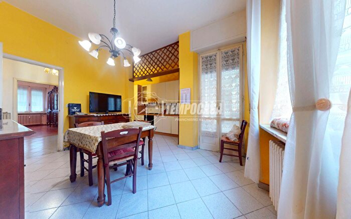 Appartamento con 5 locali in vendita in Via Giovanni Schiaparelli, Cuneo