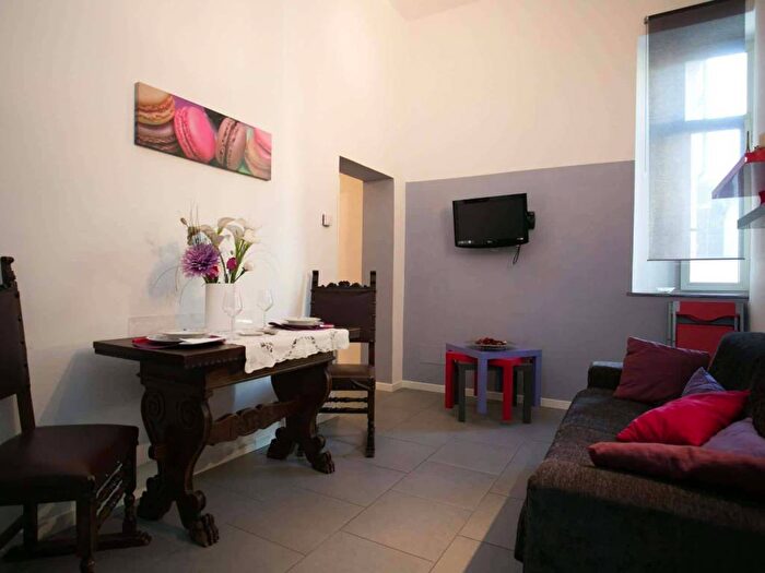 Appartamento trilocale in affitto in Via Raffaele Cadorna, Sallustiano, Roma