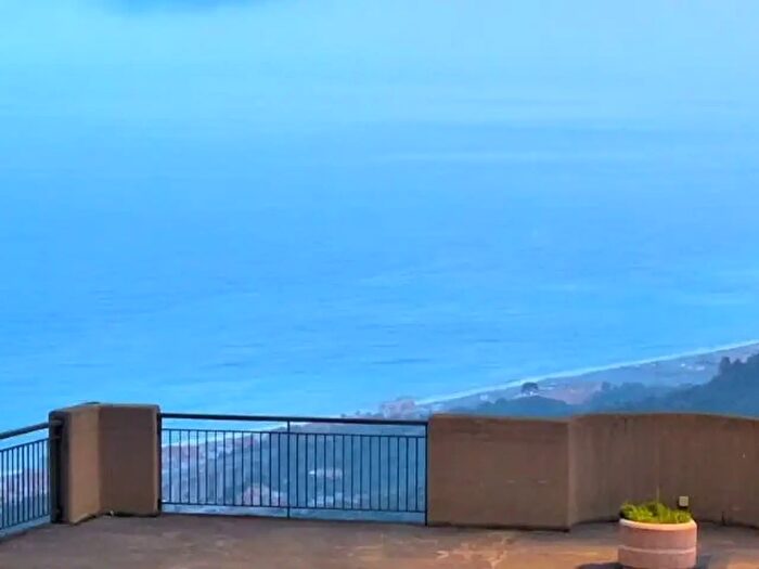 Casa con 5 locali in vendita in Ali Superiore, Messina