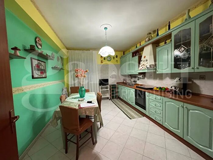 Appartamento quadrilocale in vendita in Via Stefano Saccà, Villafranca Tirrena