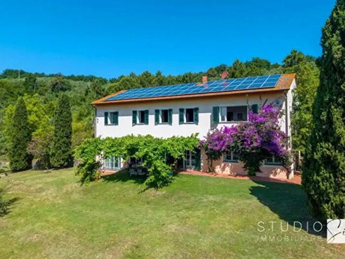 Casa con 6 locali in vendita in Via di Castello, Vecchiano