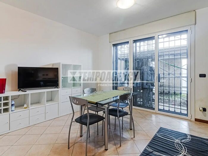Appartamento bilocale in vendita in Via del Futurismo, Milano