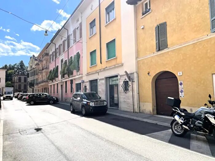 Appartamento trilocale in affitto in Via Alberto Mario, Brescia