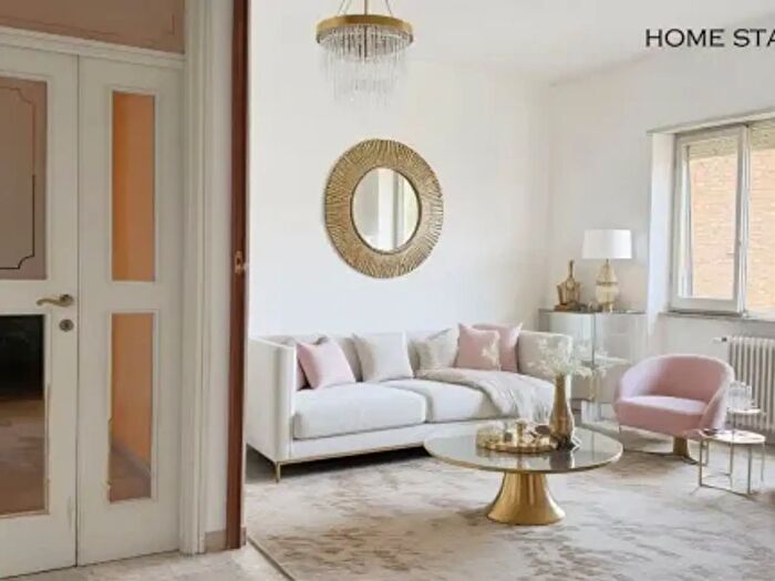 Appartamento con 5 locali in vendita in Piazza Benvenuto Cantalamessa, Ascoli Piceno