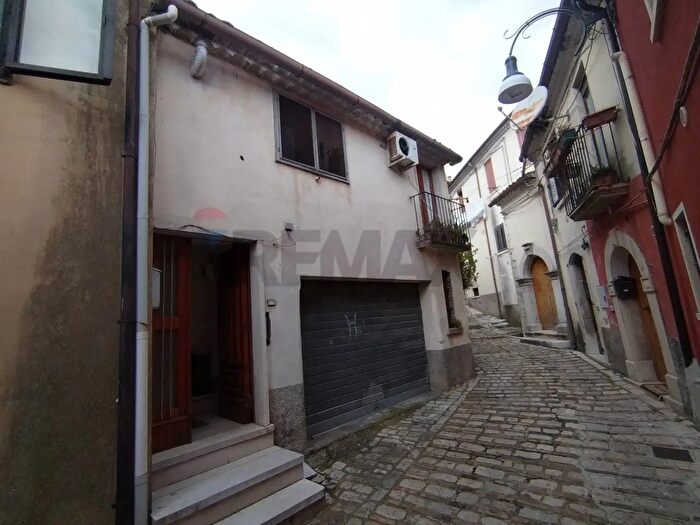 Casa quadrilocale in vendita in Via Achille Sannia, Morcone