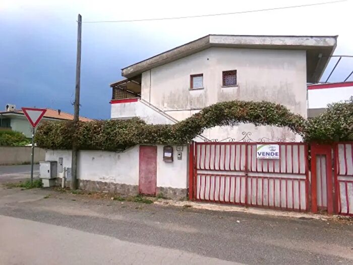 Appartamento trilocale in vendita in Via Po, Anzio