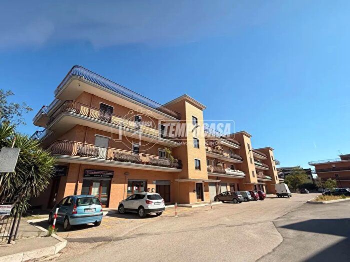 Appartamento trilocale in vendita in Viale degli Aviatori, Foggia