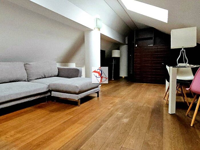 Casa monolocale in affitto in Via Napo Torriani, Centrale, Milano