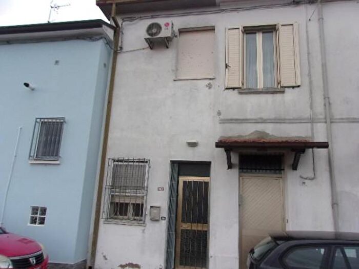 Casa quadrilocale in vendita in Via Benedetto Croce, Ravenna