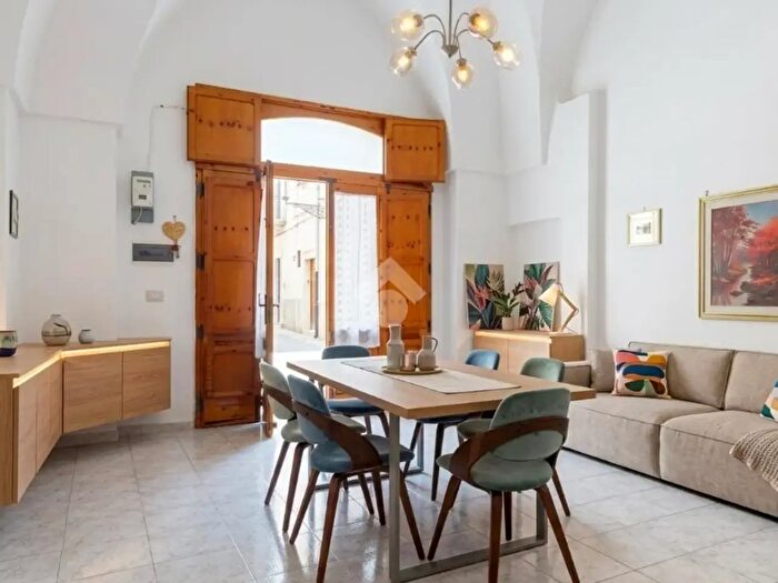 Casa quadrilocale in vendita in Via Savoia, Francavilla Fontana