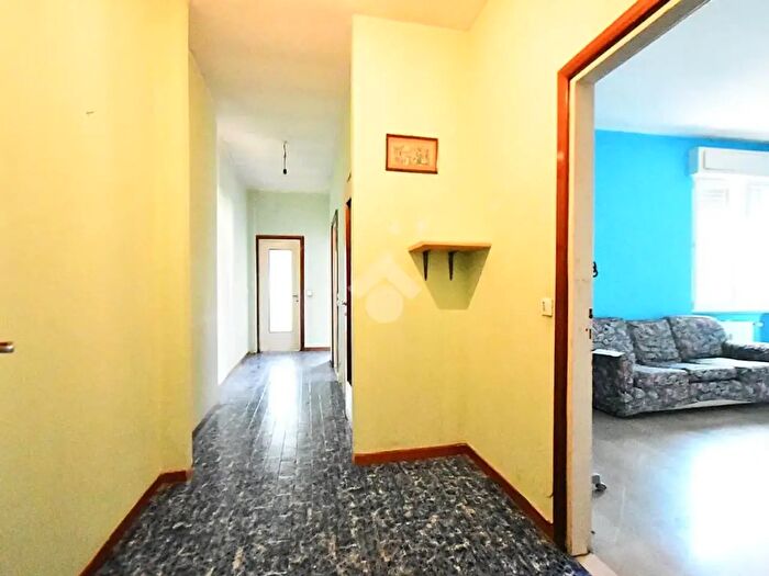 Appartamento bilocale in vendita in Via G B Scalabrini, Como