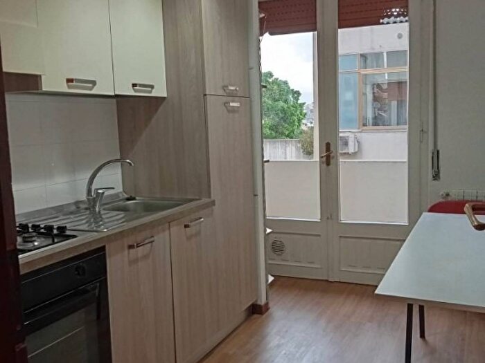 Appartamento quadrilocale in affitto in Via Emilio Cuzzocrea, Centro Storico, Reggio Calabria