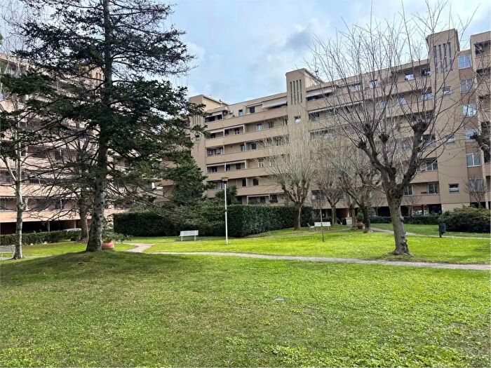 Appartamento con 5 locali in vendita in Antonio Corazzi, Livorno