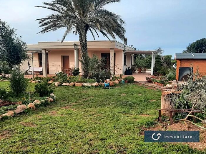 Casa trilocale in vendita in Traversa Murruzzulu Tronco a, Sassari