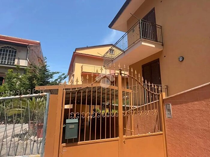 Casa con 5 locali in vendita in Via J Kennedy, Partinico