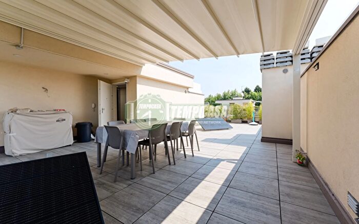 Appartamento trilocale in vendita in Strada Comunale della Roveda, Vimercate