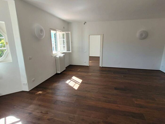 Casa trilocale in affitto in Centro, Merano