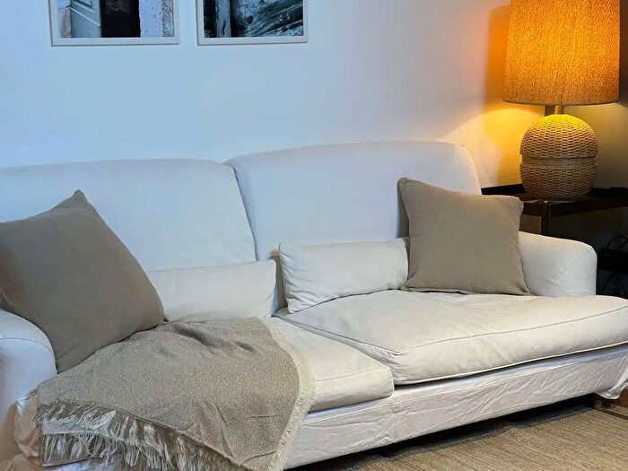 Appartamento bilocale in vendita in Via Valdirivo, Trieste