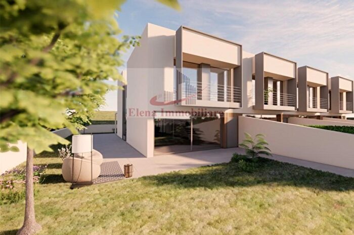 Casa con 9 locali in vendita in Alcamo