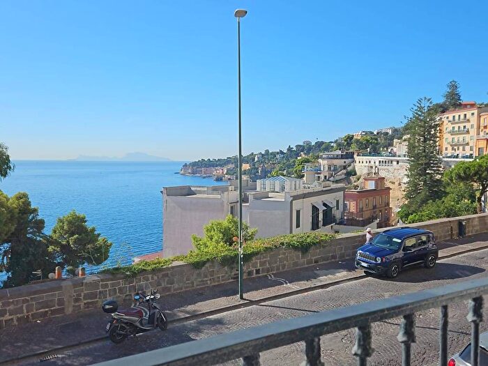 Appartamento bilocale in affitto in Via Posillipo, Posillipo, Napoli