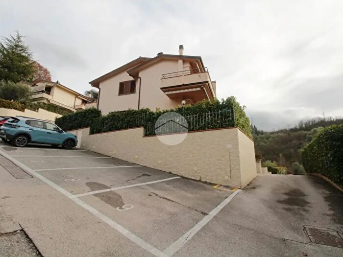 Appartamento quadrilocale in vendita in Via Don Lorenzo Milani, Vaiano
