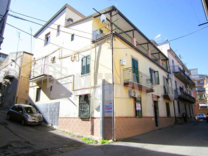 Casa con 6 locali in vendita in Via Roma, CoriglianoRossano