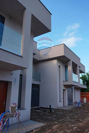 Casa quadrilocale in vendita in Via Fratelli di Dio, Busto Arsizio