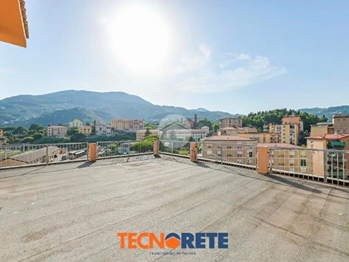 Appartamento con 5 locali in vendita in Via Agostino Oldoini, La Spezia