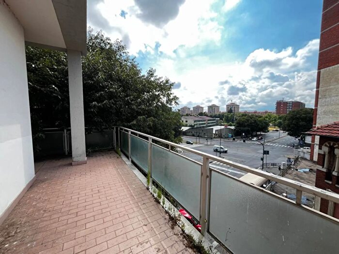 Appartamento con 5 locali in vendita in Strada di Altessano Torino, Torino