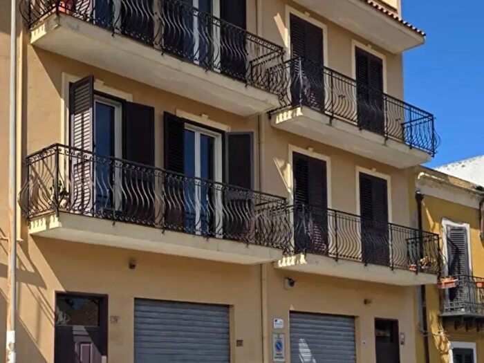 Casa quadrilocale in vendita in Via Libertà, Milazzo