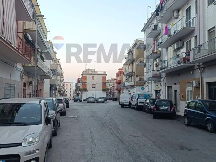 Appartamento quadrilocale in vendita in Via Raffaele Regnatela, Manfredonia