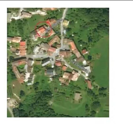 Casa con 6 locali in vendita in Via col Gentile, Socchieve